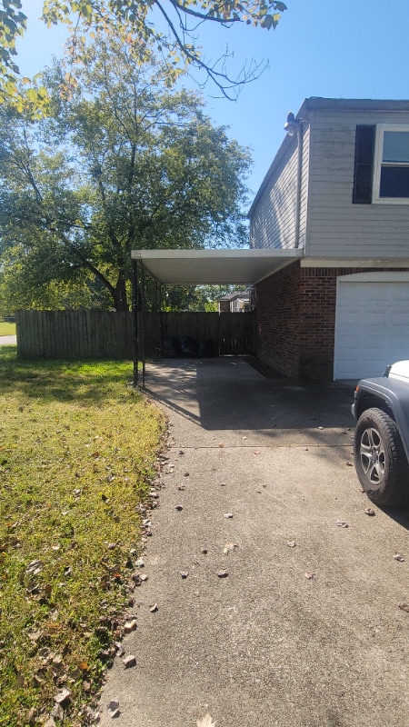Building Photo - 102 Glissade Dr