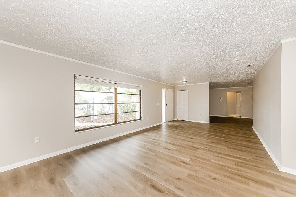 Building Photo - 4760 Greencroft Rd