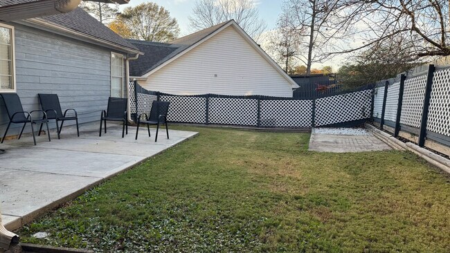 Building Photo - 2812 Cambridge Mews Dr NW