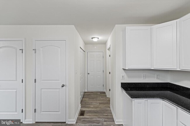 Building Photo - 260 Doylestown