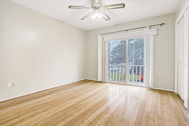 Building Photo - 305 Avondale St