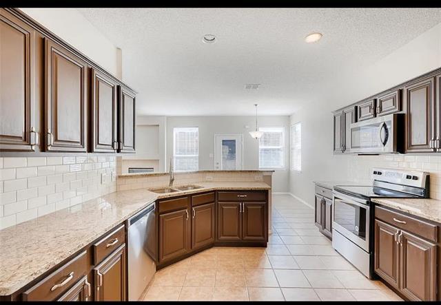 Building Photo - 4016 Juniper Ct