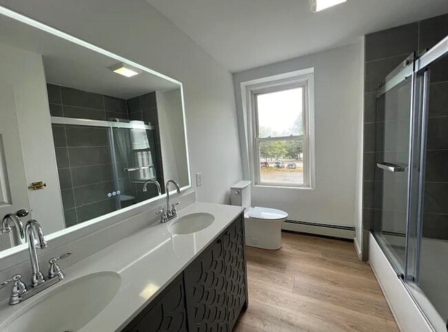 Building Photo - 9 Turner Ave