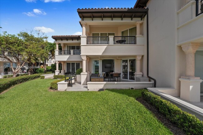 Building Photo - 15713 Fisher Island Dr