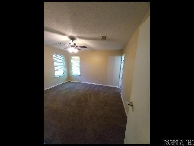 Building Photo - 8 Foxgrove Ln