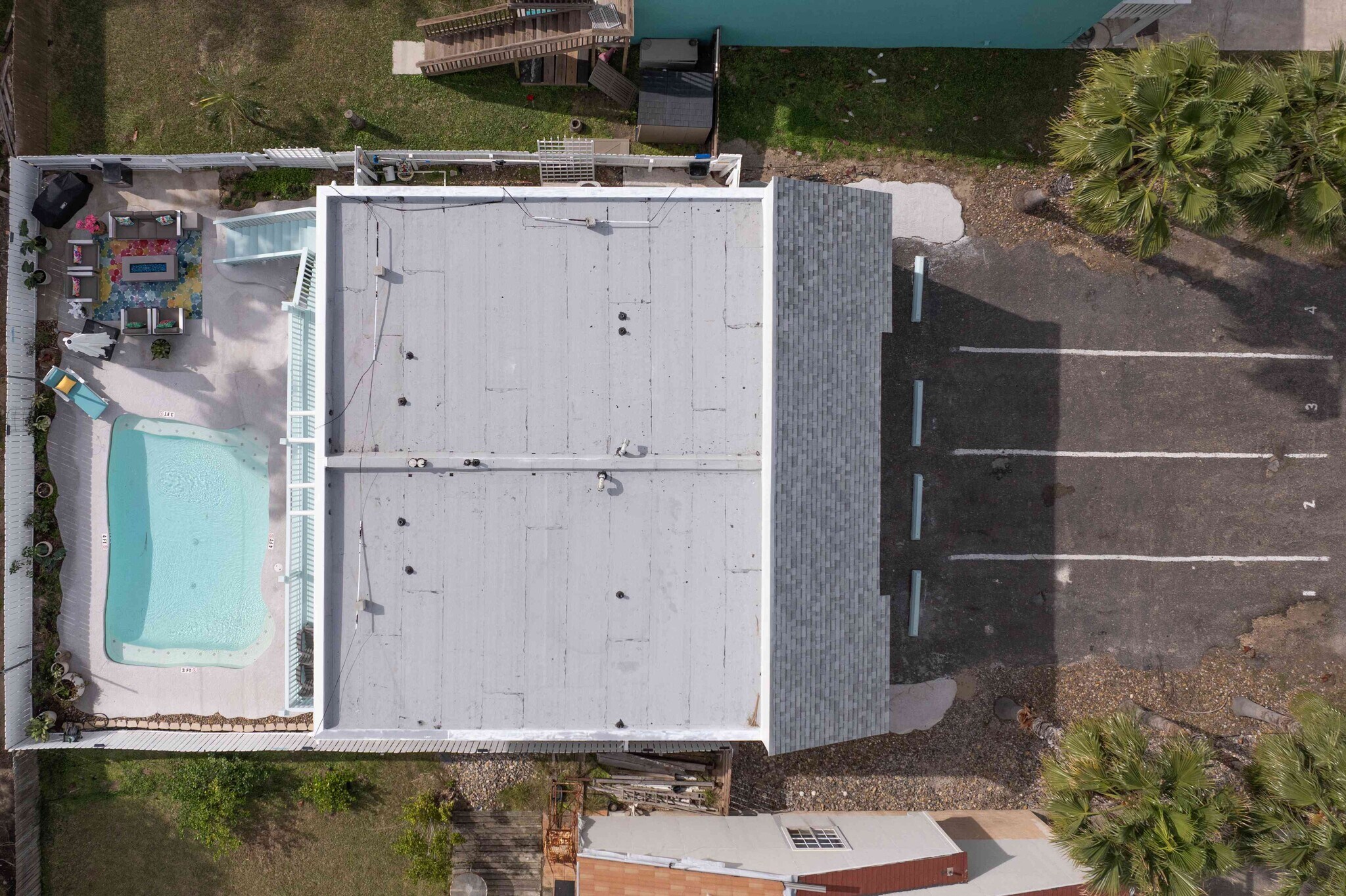 Building Photo - 111 E Hibiscus St