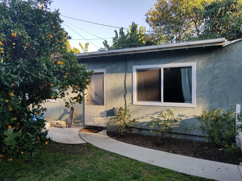 Front walkway - 1914 Granville Ave