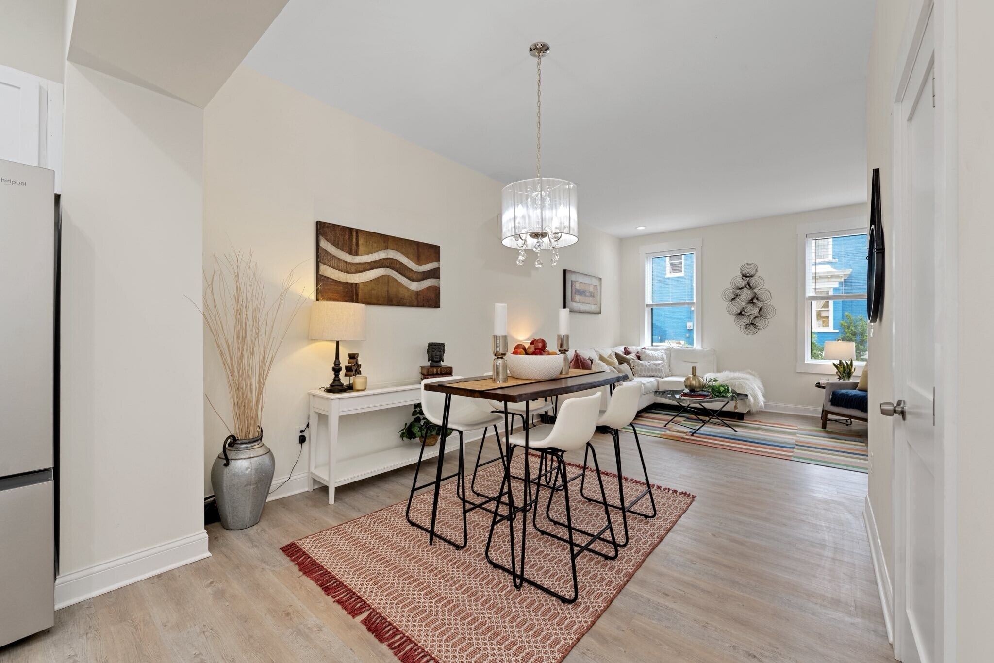 dining area - 4249 Chambers St