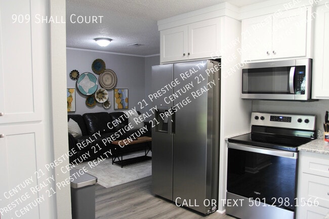 Building Photo - 909 Shall Ct