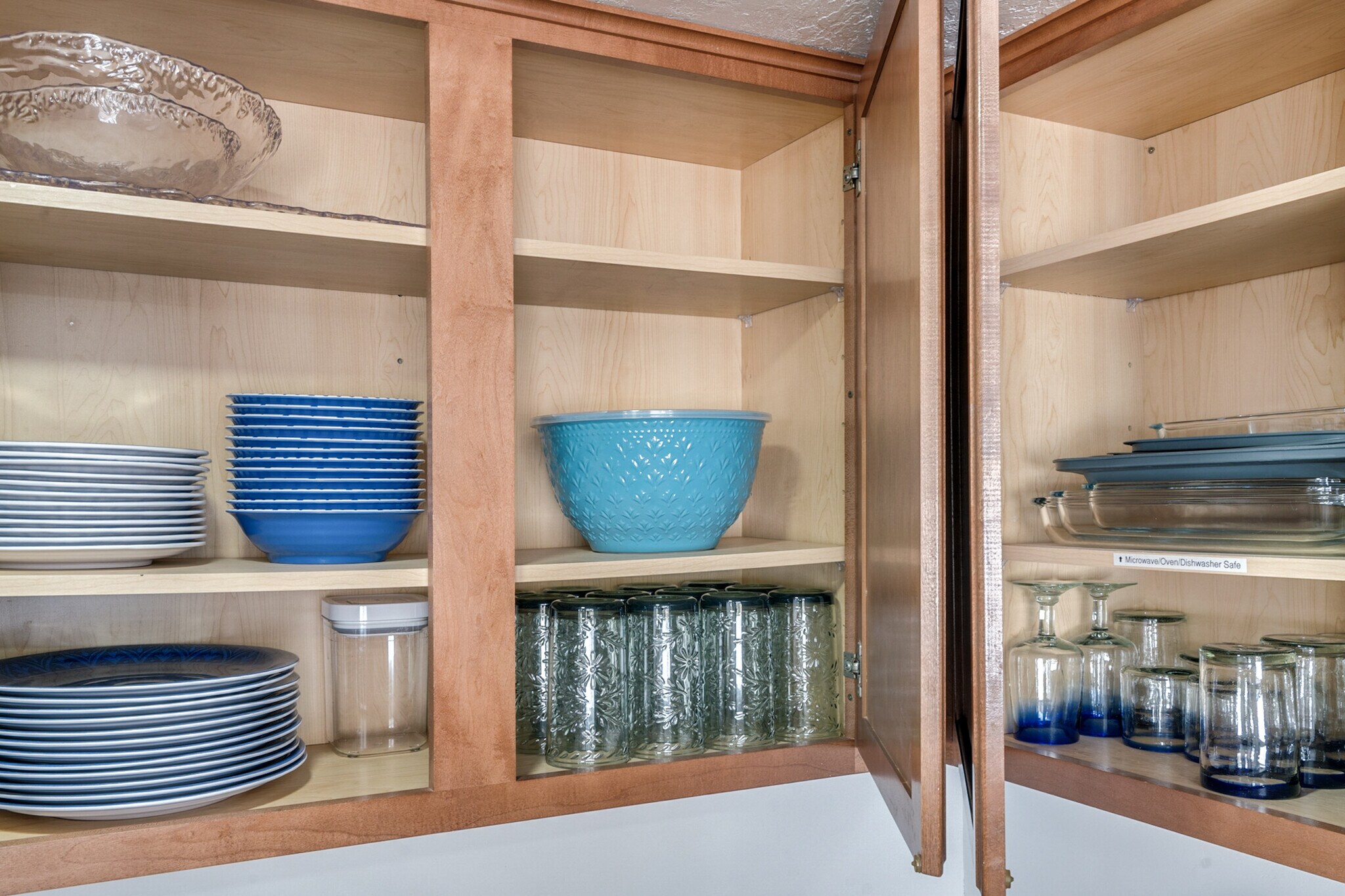 Indoor/Outdoor dishes - 9870 E Celeste Dr