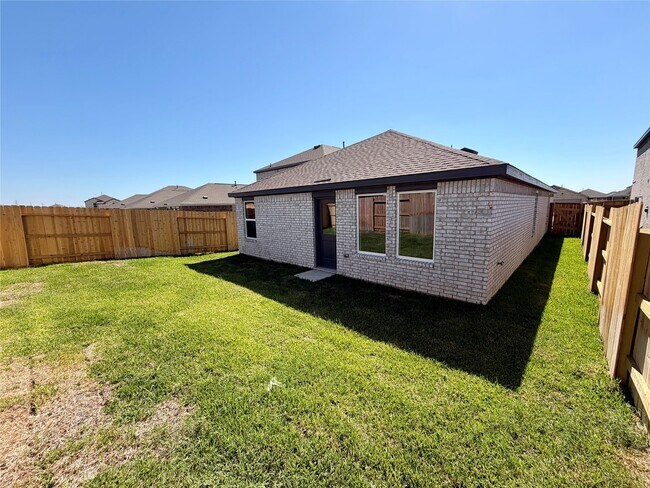 Building Photo - 28722 Bottom Grass Trl