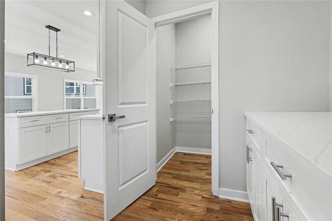 Building Photo - 3185 Tackett Rd