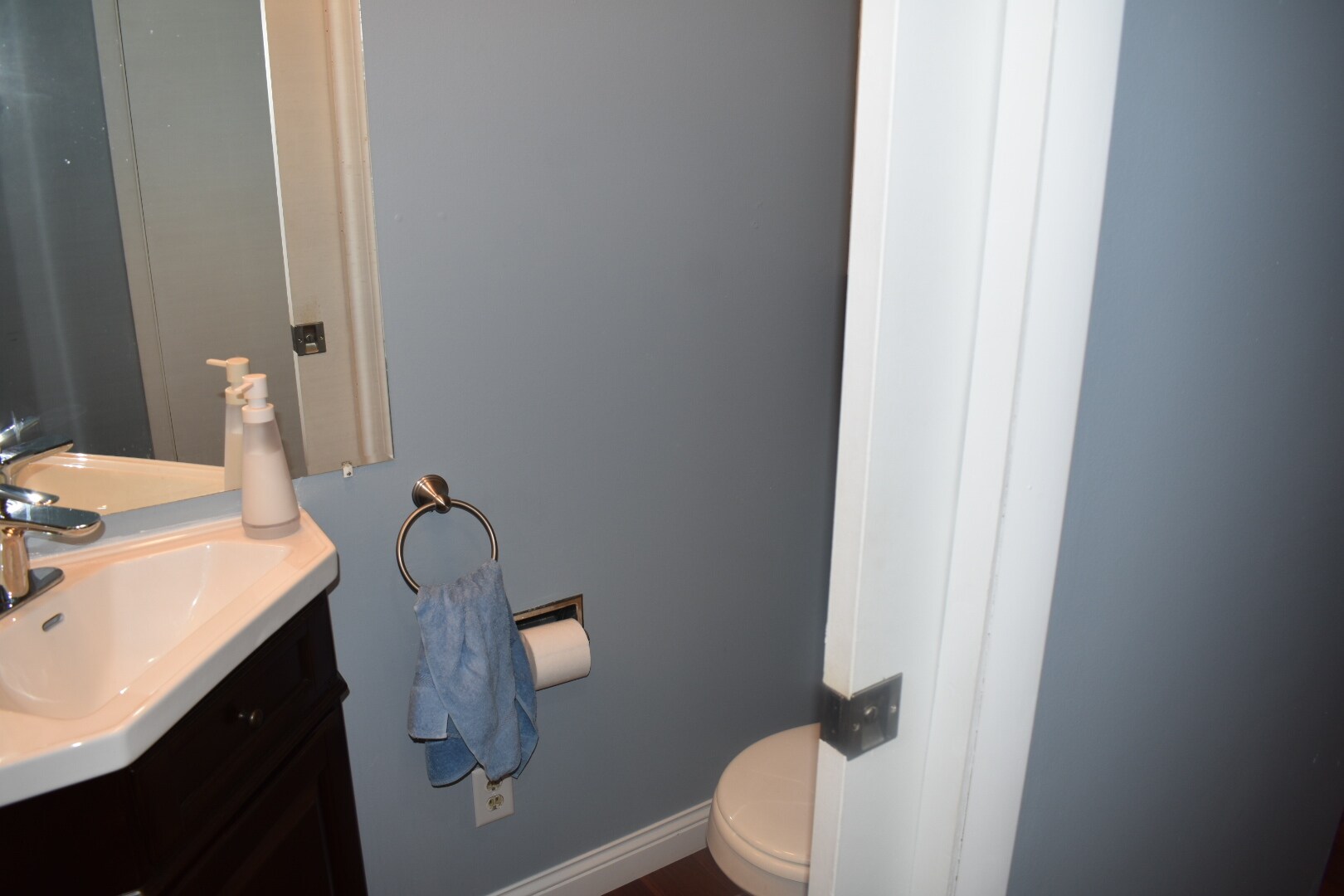 Building Photo - 220 OHIO ST