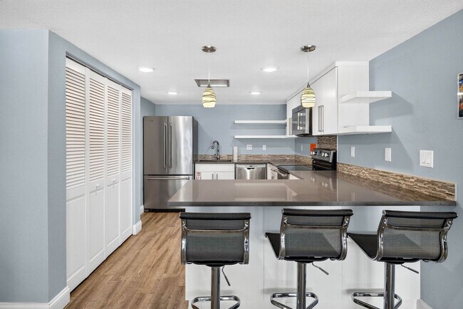 Building Photo - 4450 Gulf Blvd