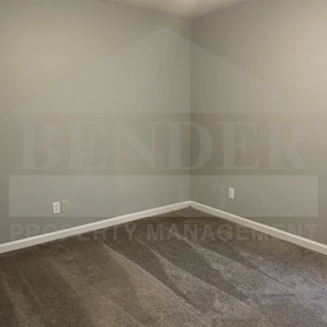 Building Photo - MOUSE CREEK RD 5725/5727