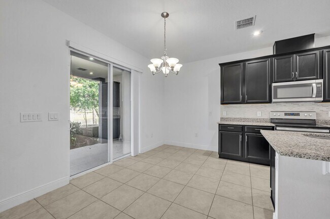Building Photo - 1351 Merrydale Wy