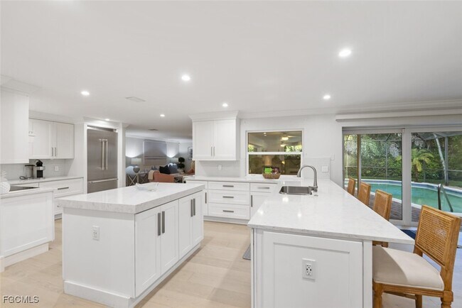 Building Photo - 635 Fountainhead Ln
