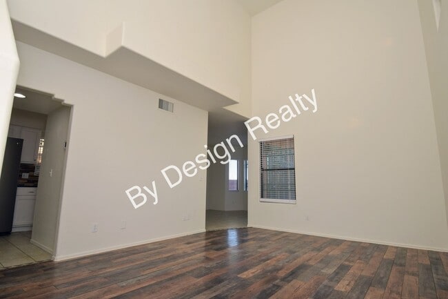 Building Photo - Updated SE Tucson 3BR/2.5BA Gem: Cathedral Ceilings & Private Wash Views