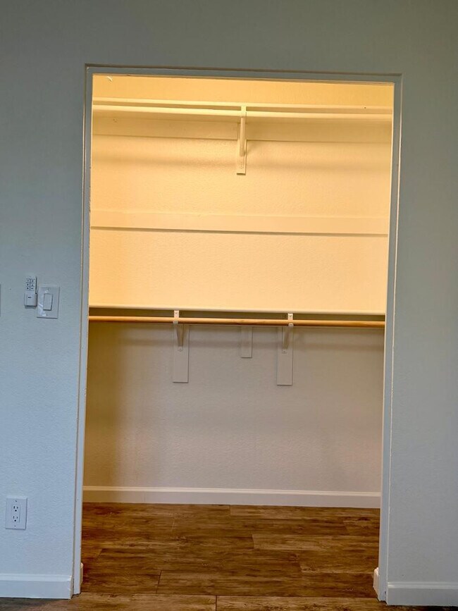 Building Photo - 3761 E Dulciana Ave