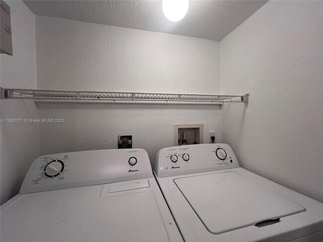 Building Photo - 15480 SW 284th St