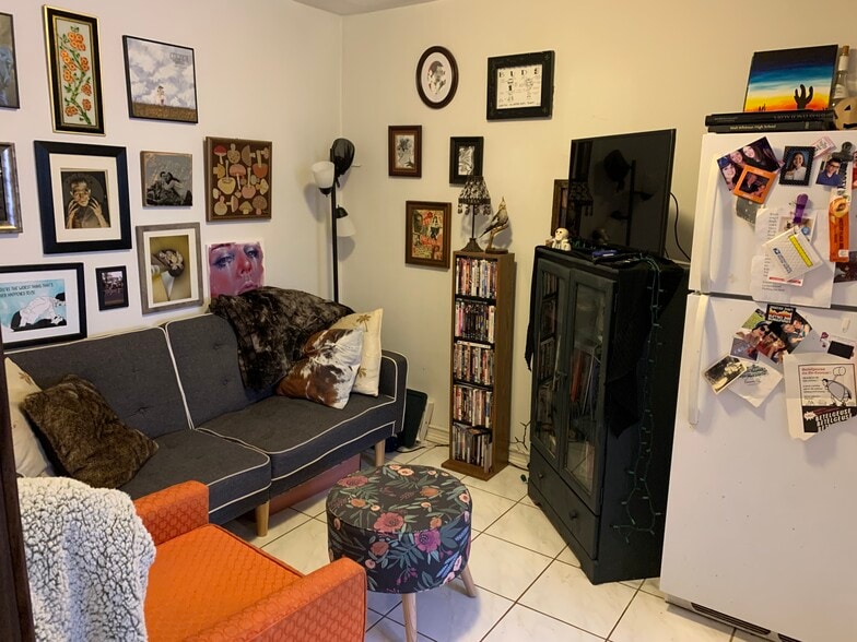 Building Photo - 9007 70th Dr