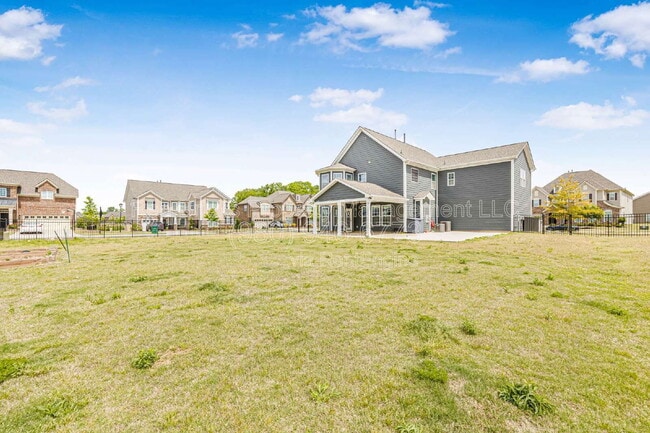 Building Photo - 8608 Lavender Pl