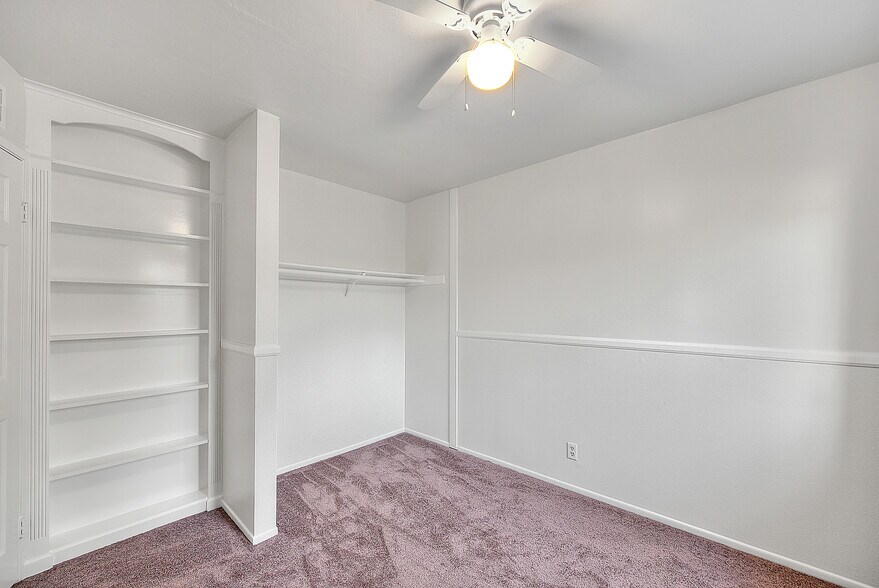 Building Photo - 26222 Fern Glen