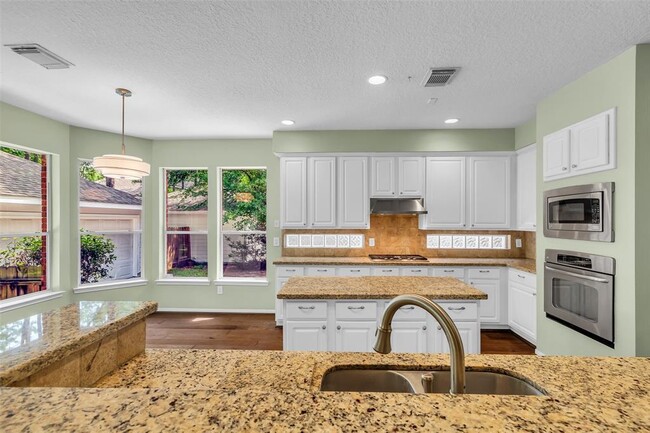 Building Photo - 94 W Stockbridge Landing Cir