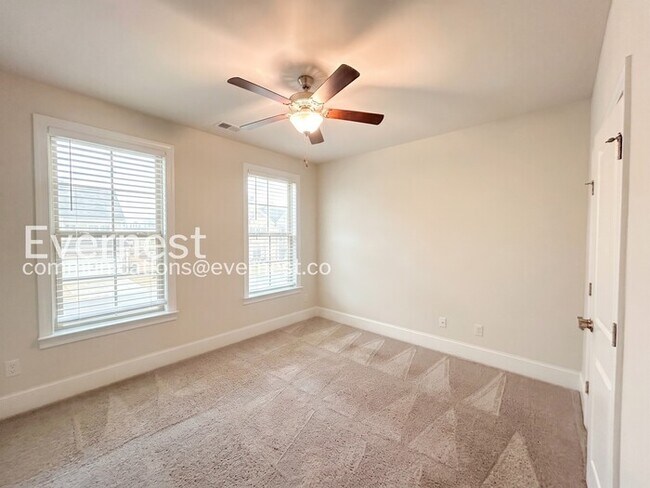 Building Photo - 309 Caledonia Ct