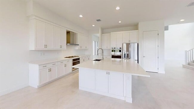 Building Photo - 8299 Essex Country Clb Dr