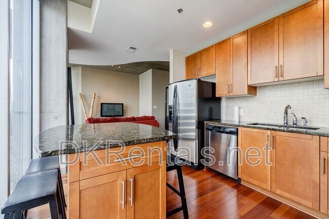 Building Photo - 855 Peachtree St NE