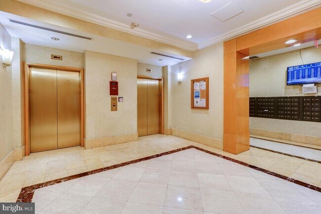 Building Photo - 631 D St NW