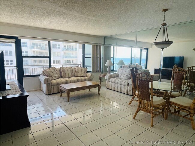 Building Photo - 3800 Galt Ocean Dr