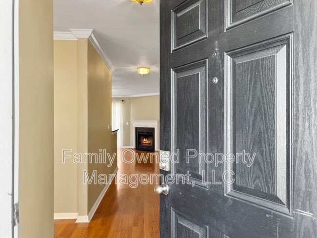 Building Photo - 8017 Old Hazelwood Rd