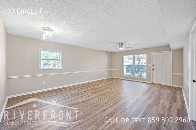 Building Photo - 33 Circle Dr