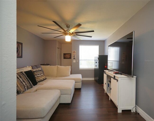 Building Photo - 4515 La Capri Ct