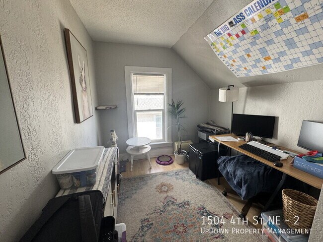 Building Photo - 1504 4th St NE