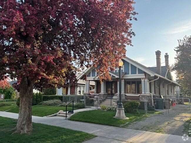 Building Photo - 452 S 800 E