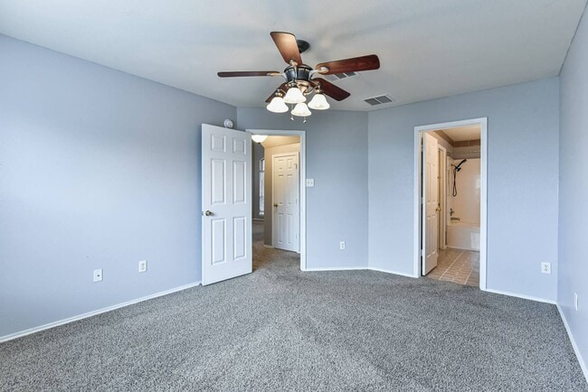 Building Photo - 4600 Donegal Bay Ct