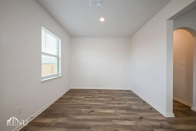 Building Photo - 2038 Delta Downs Dr