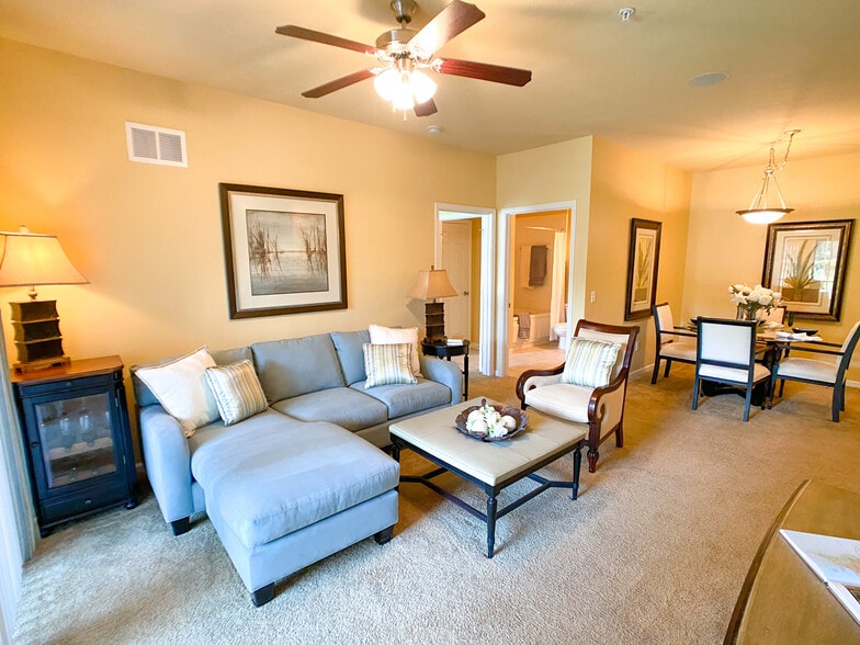 Oakleaf Village Apartments 423 Highway 466 Lady Lake FL 32159