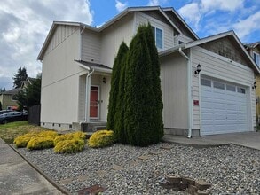 Building Photo - 3807 Easthaven Ave