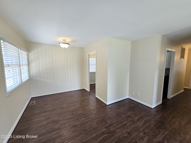 Building Photo - 1824 Wickham Way