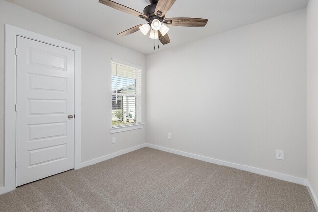Building Photo - 16691 Sterling Clf St