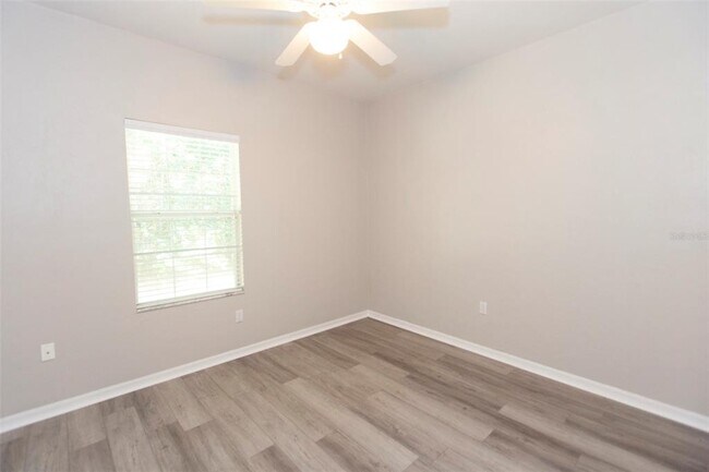 Building Photo - 4712 NW 80th Rd