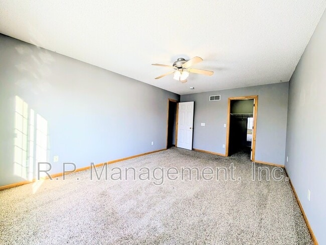 Building Photo - 17832 96th Ave N