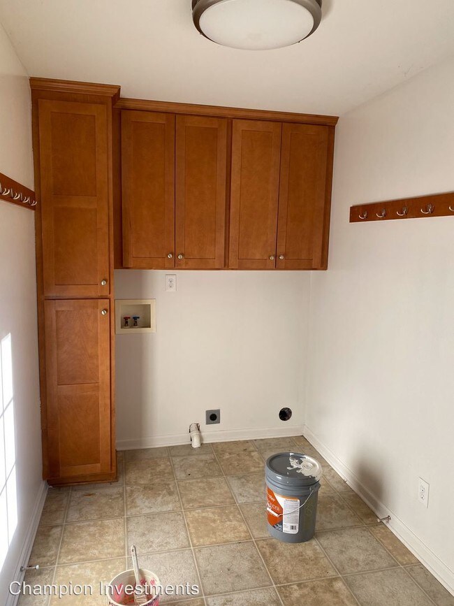 Building Photo - 3 br, 2 bath House - 1209 Woodhill Drive