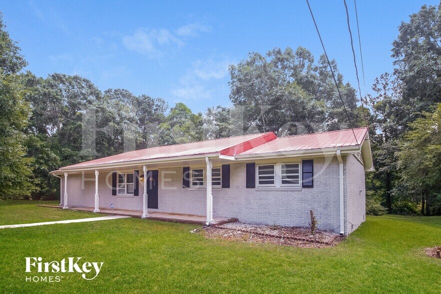 Primary Photo - 2422 Chestnut Log Ln