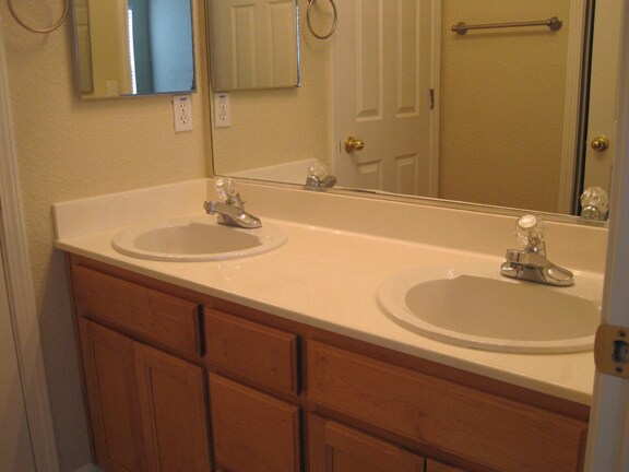 Building Photo - 111 Chimney Rock Ct
