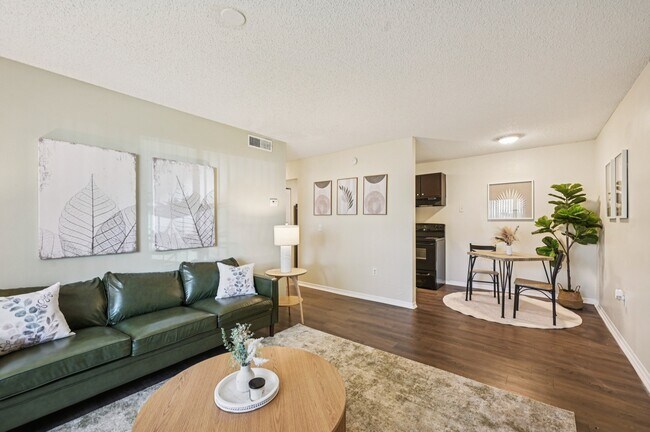 Building Photo - Sarasota South